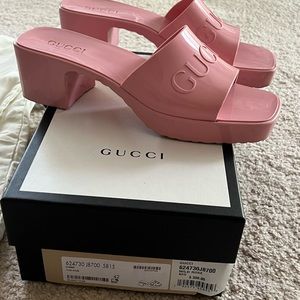 Authentic wild rose Gucci slides size 12